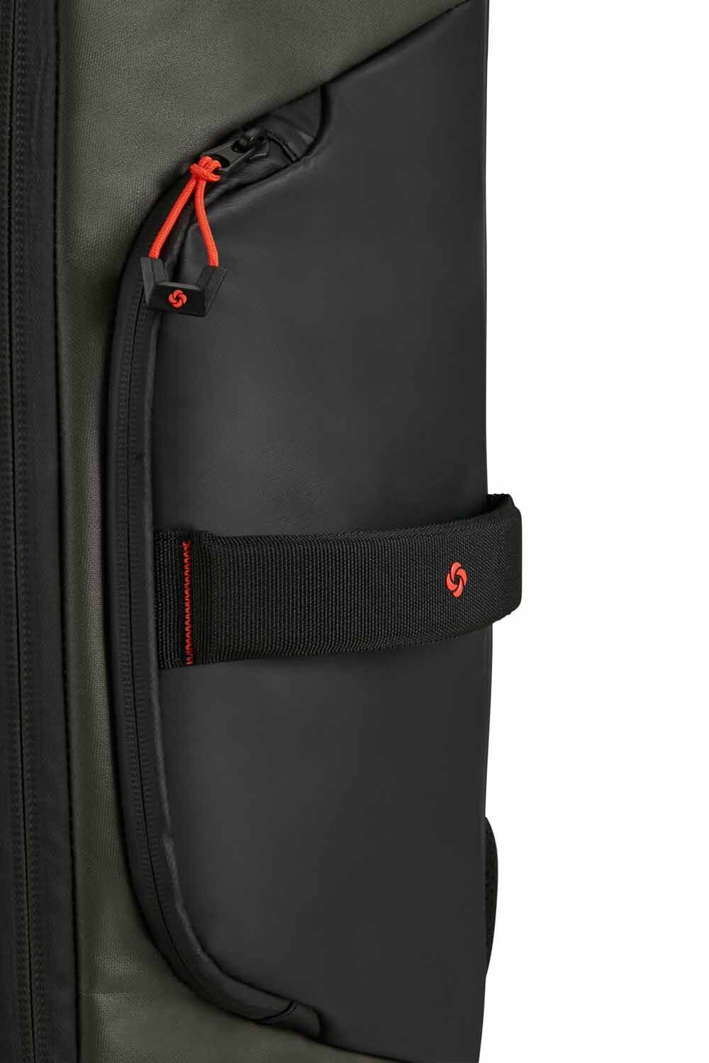 Samsonite Ecodiver Reisetasche/Rucksack mit Rollen 55cm + GRATIS HOTELGUTSCHEIN Climbing Ivy Samsonite Ecodiver Reisetasche/Rucksack mit Rollen 55cm + GRATIS HOTELGUTSCHEIN Climbing Ivy