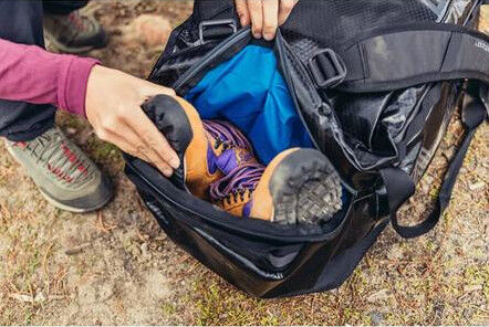 Gregory ALPACA 40 Liter Reisetasche Obsidian Black