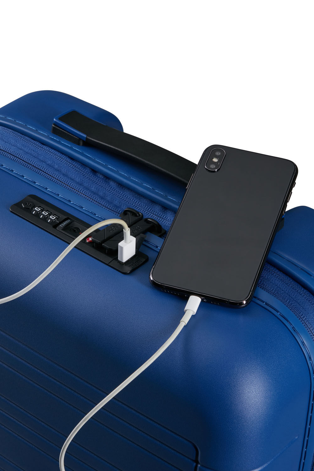 American Tourister Novastream Trolley 55cm mit 4 Rollen, erweiterbar Navy Blue