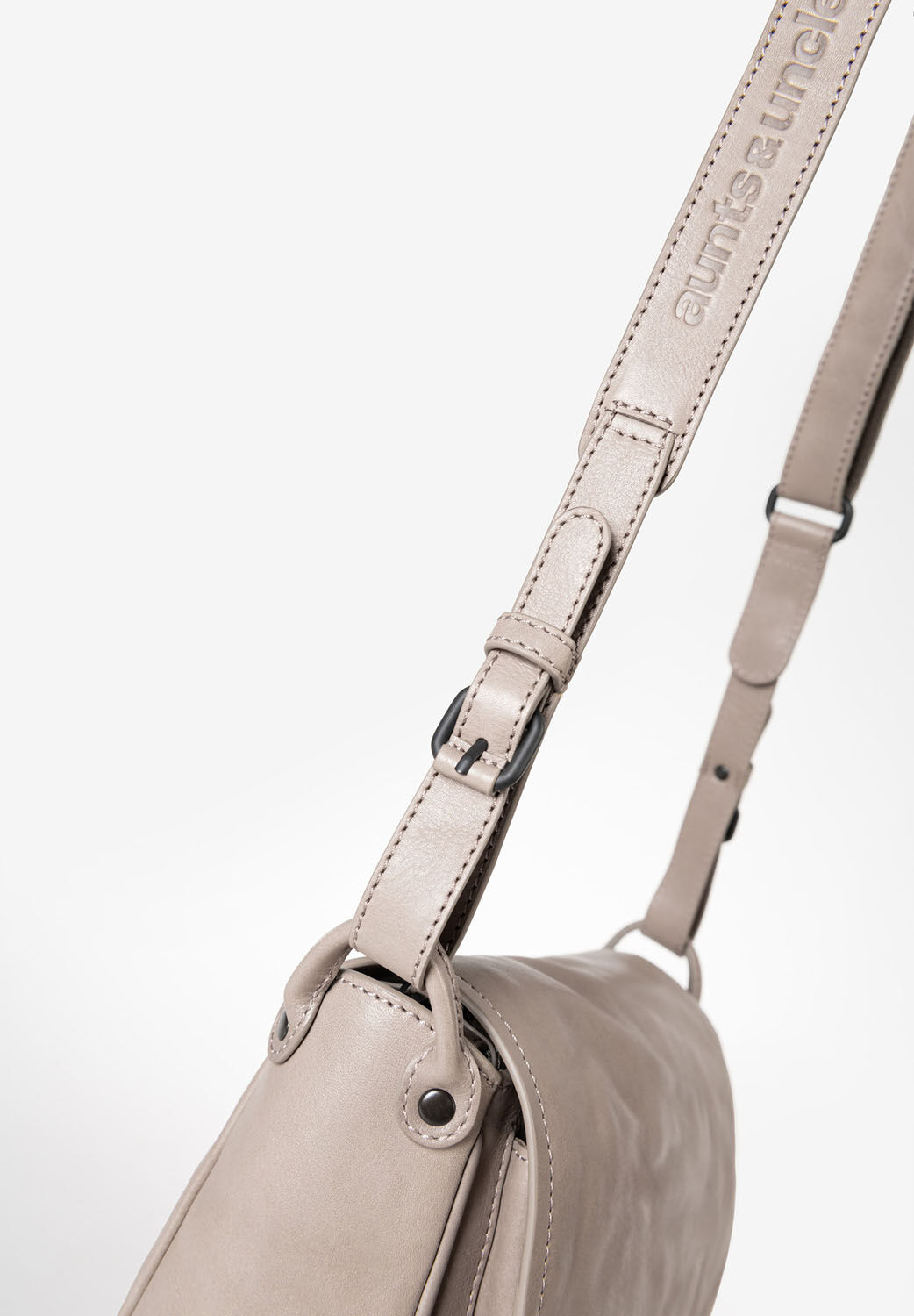 aunts & uncles Grandma's Luxury Club Mrs. Mole Cake Cashmere aunts & uncles Grandma's Luxury Club Mrs. Mole Cake Cashmere