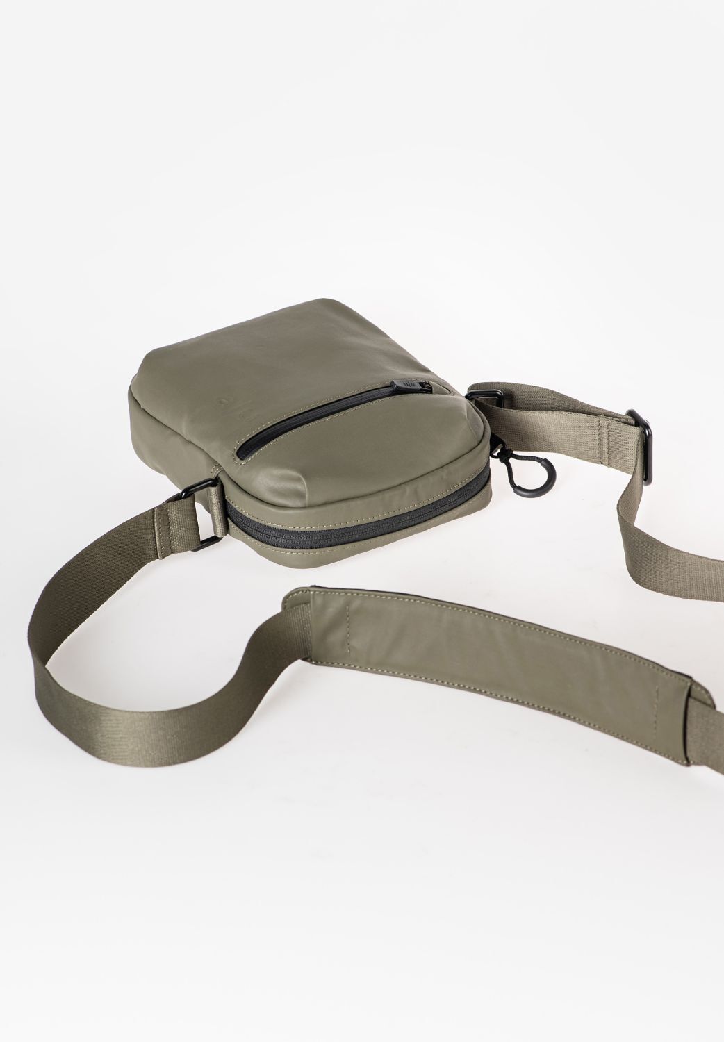 aunts & uncles Japan RE Onga fallen rock