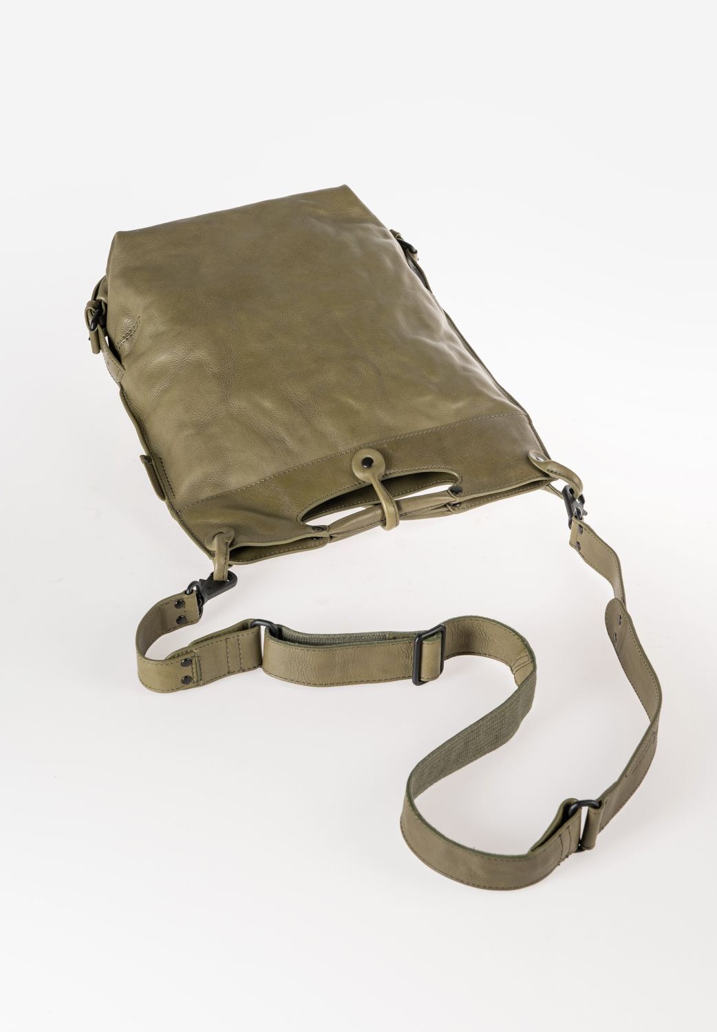 aunts & uncles Grandma's Luxury Club Mrs. Pancake Umhängetasche olive branch