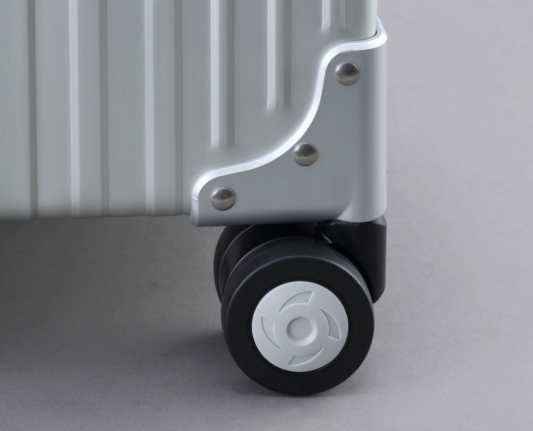 Aleon Traveler Koffer 26" Platin - Silber