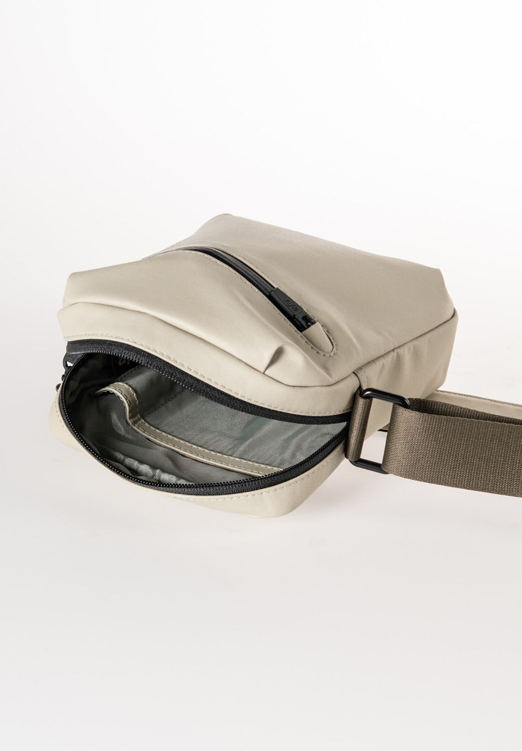 aunts & uncles Japan RE Onga Dust