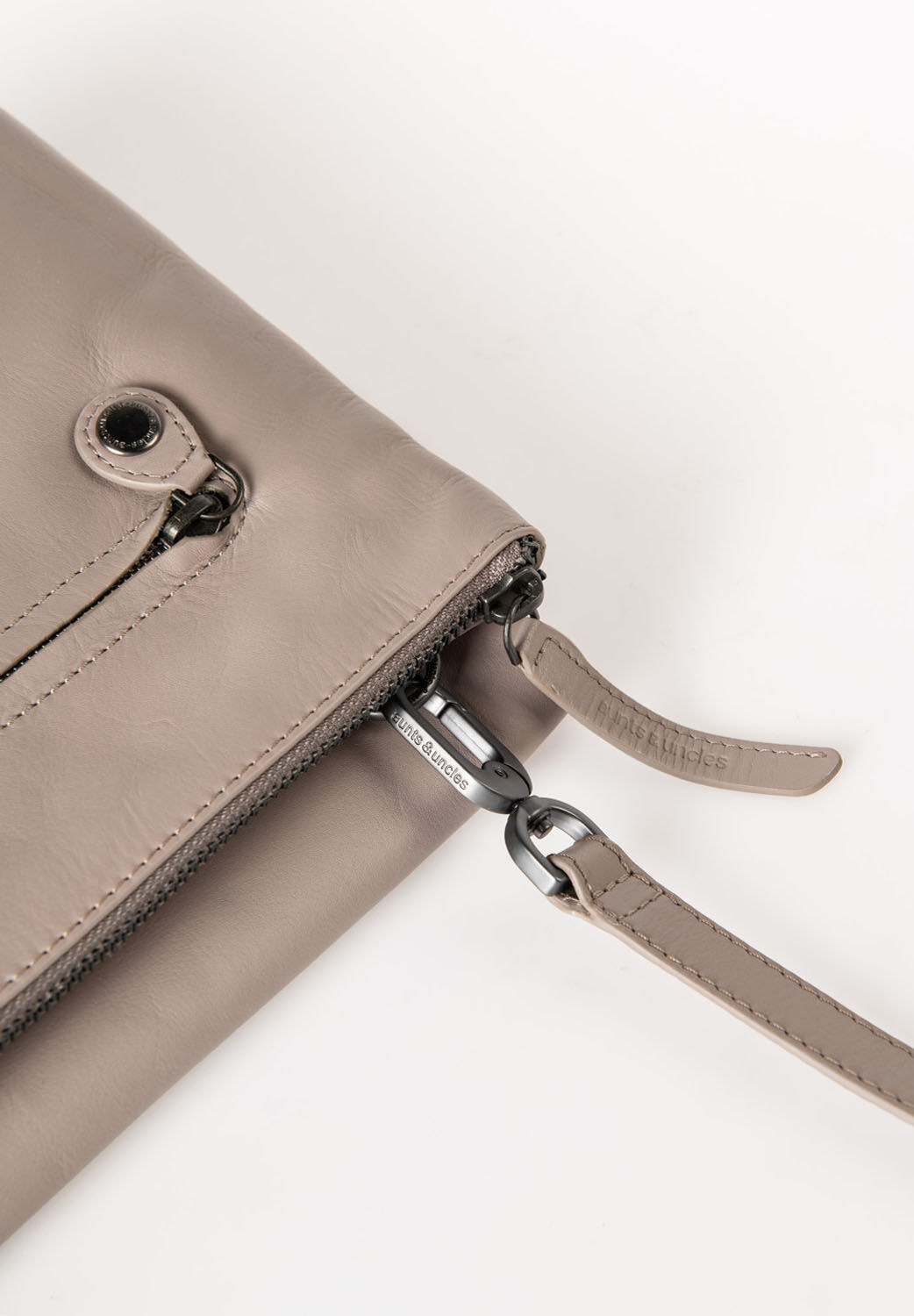 aunts & uncles Jamie's Orchard Jabong Umhängetasche/Clutch cashmere