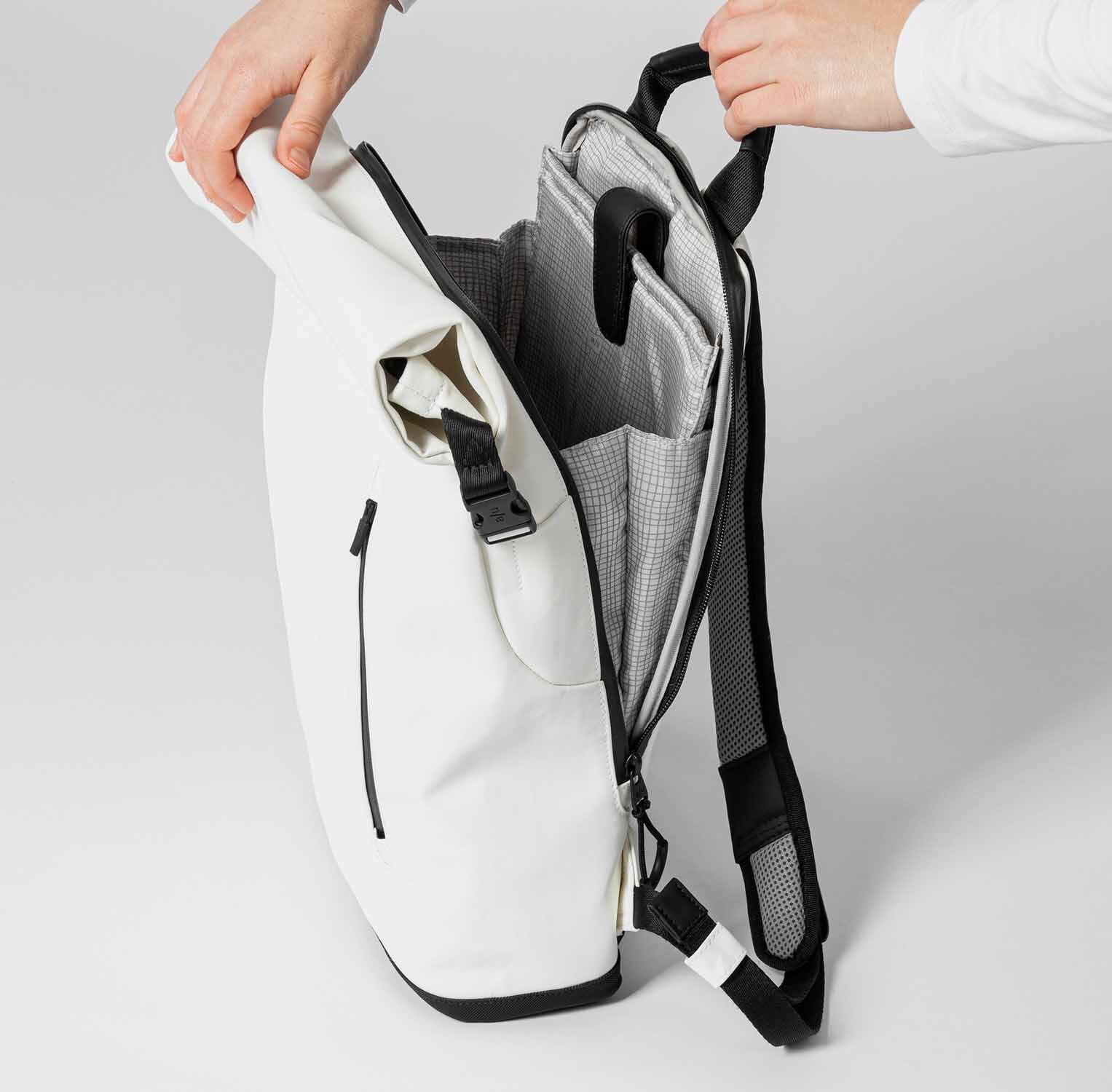 aunts & uncles Japan Nishi Tokio Rolltop Rucksack für 13" Notebookfach diffuse aunts & uncles Japan Nishi Tokio Rolltop Rucksack für 13" Notebookfach diffuse