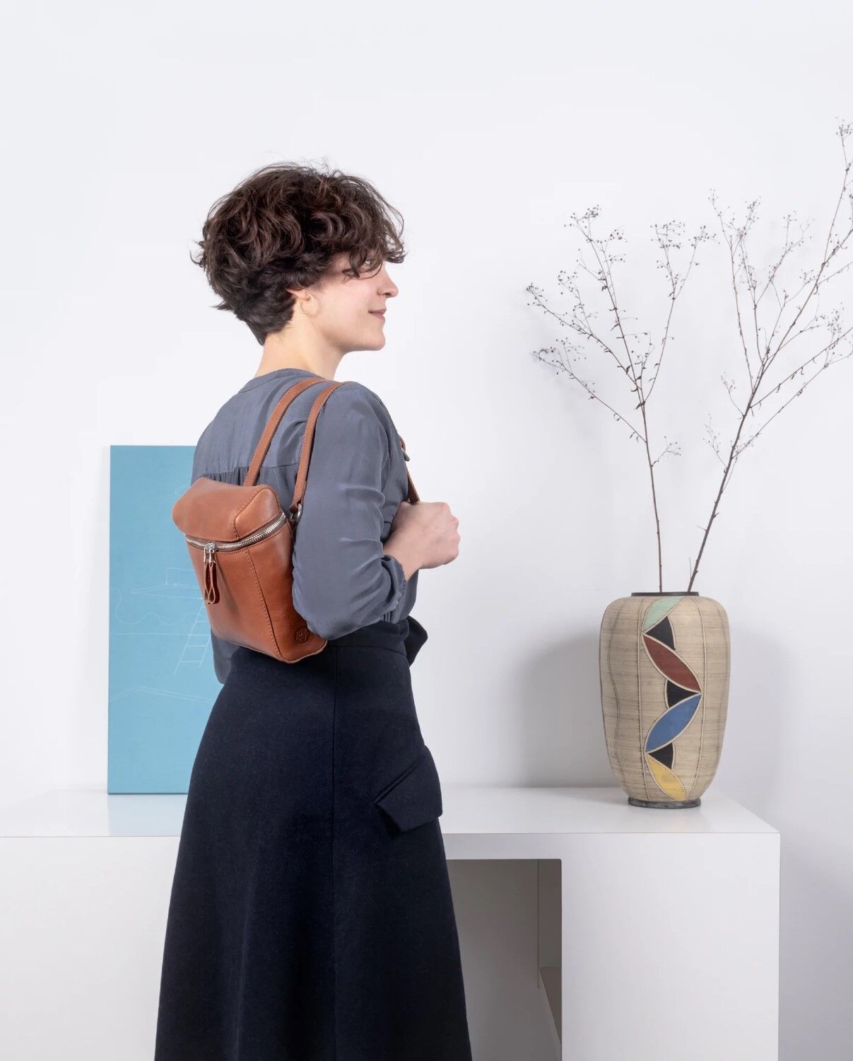 Harold's Box kleine Schultertasche/Rucksack Omega cognac