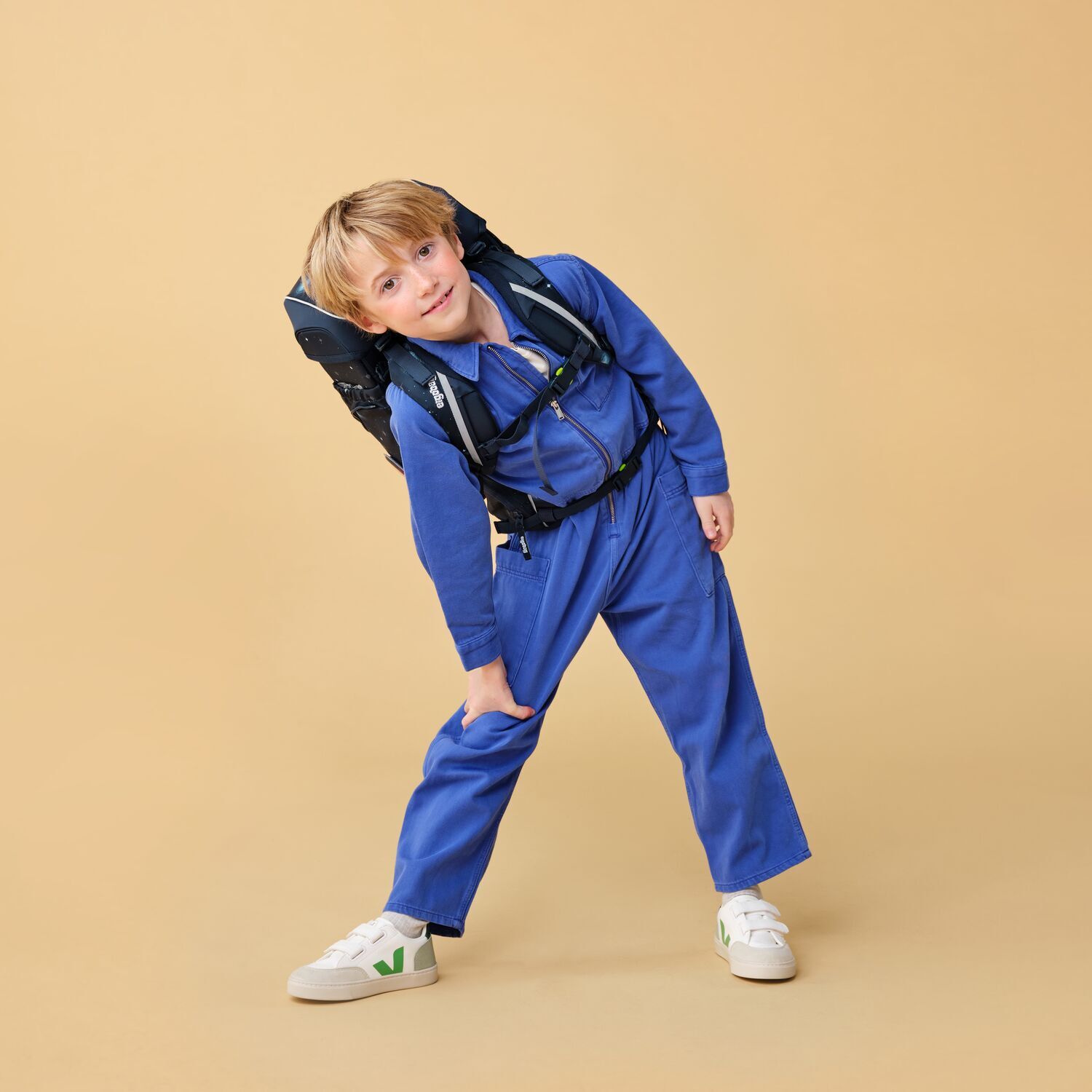 ergobag cubo GALAXY GLOW 5-teiliges Schulrucksack-Set 2025 KoBärnikus