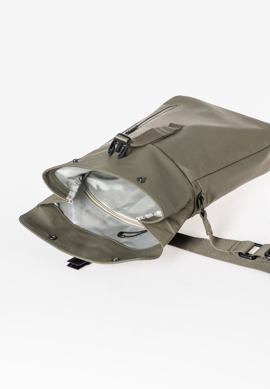 aunts & uncles Japan RE Kuji Rolltoptasche fallen rock