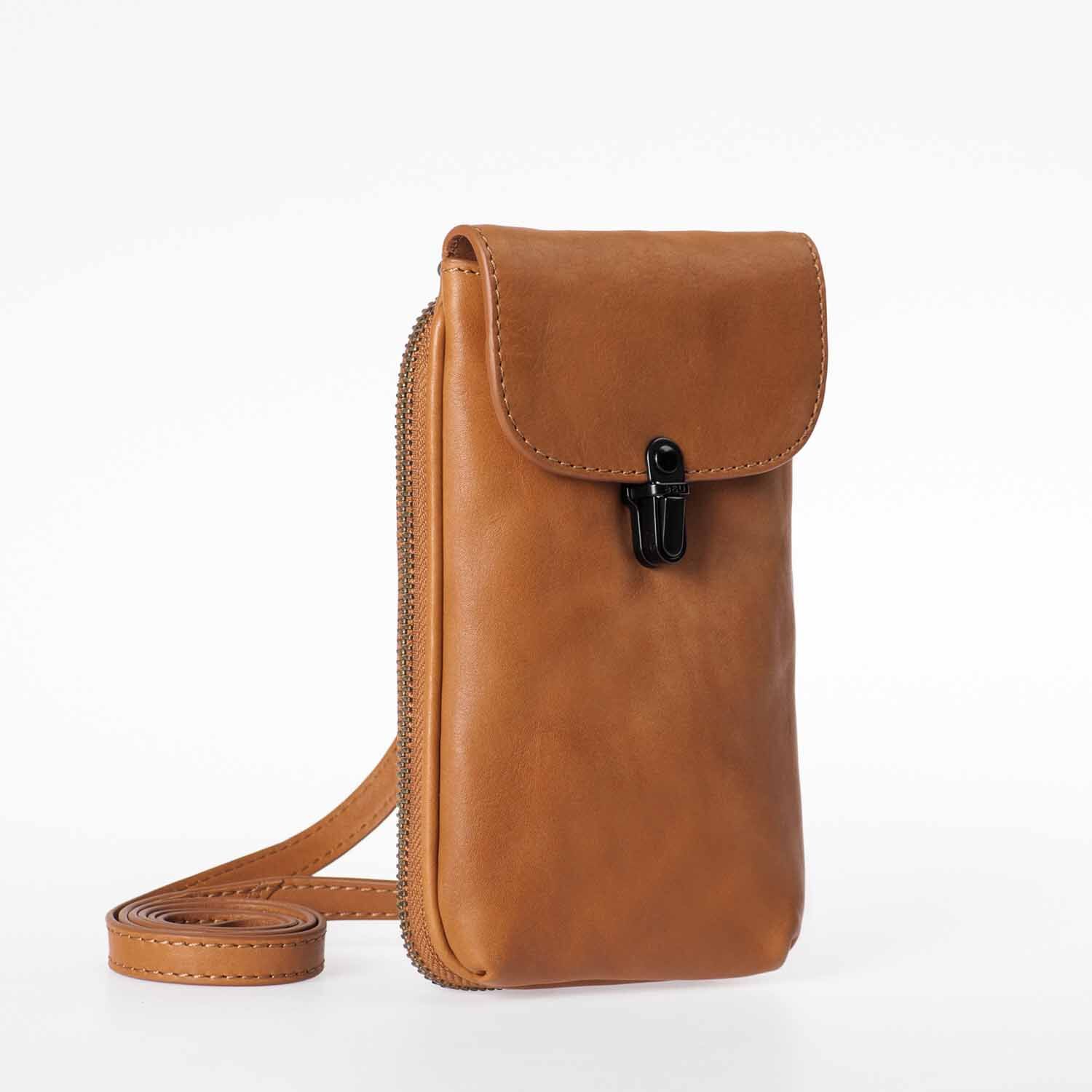 aunts & uncles Grandma's Luxury Club Mrs. Lemon Twist Phonebag caramel