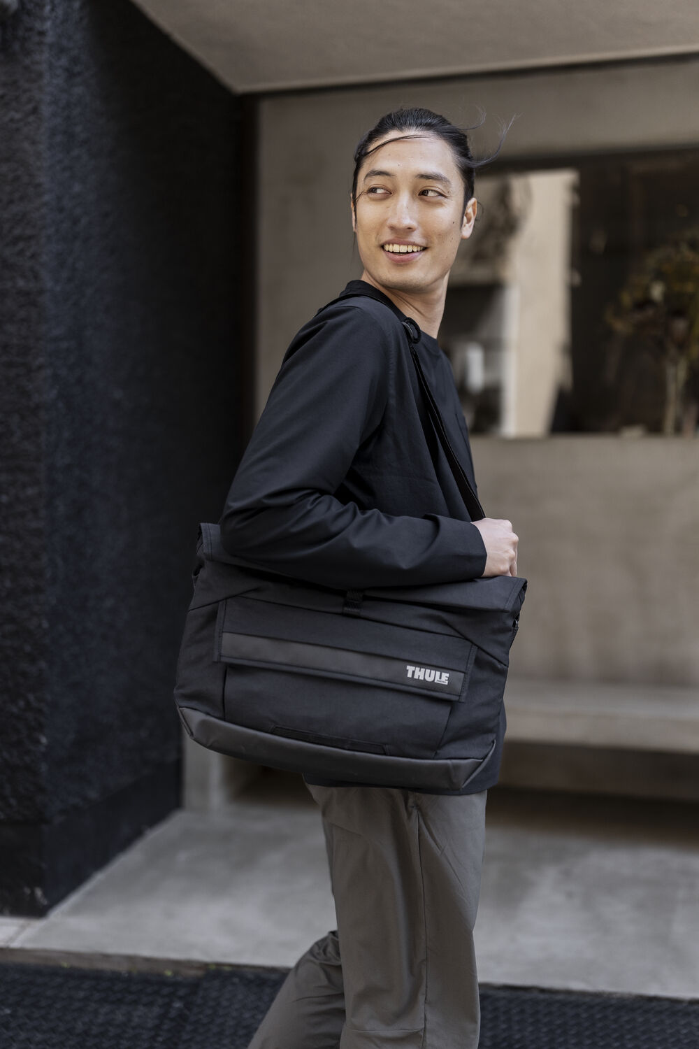 THULE Paramount Umhängetasche 14 L Black THULE Paramount Umhängetasche 14 L Black