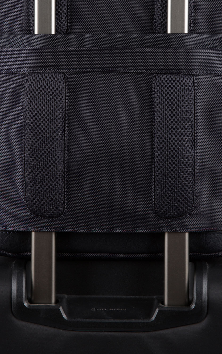 Piquadro Brief Laptoprucksack mit iPad-Fach schwarz