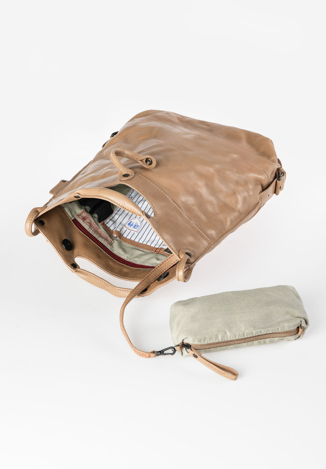 aunts & uncles Grandma's Luxury Club Mrs. Pancake Umhängetasche timeless taupe aunts & uncles Grandma's Luxury Club Mrs. Pancake Umhängetasche timeless taupe