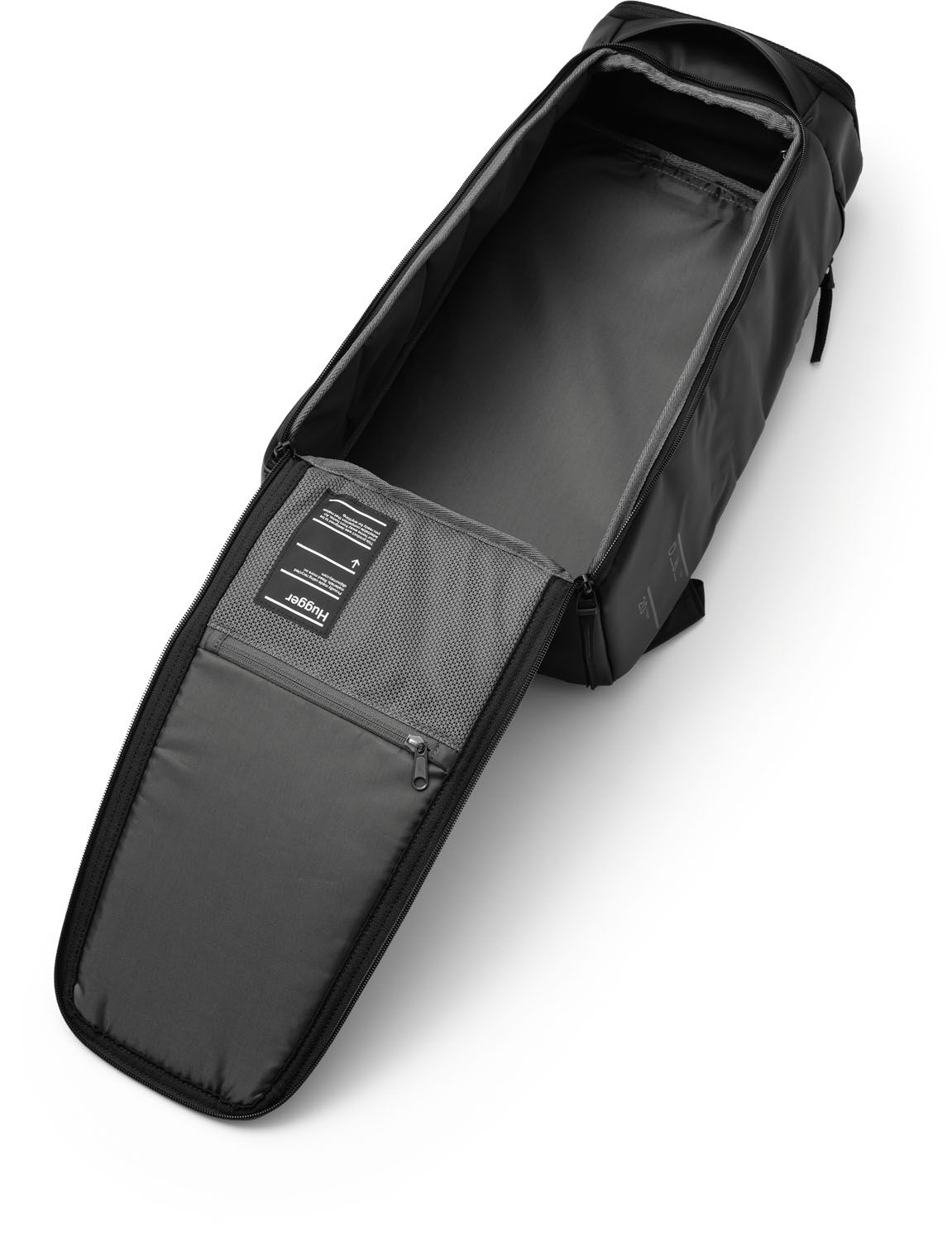 D_b_ Hugger Backpack 25L Sand Grey