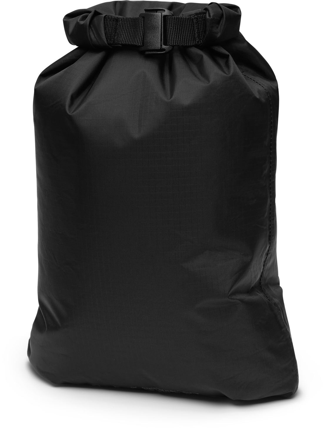 D_b_ Essential Drybag 8L Black Out