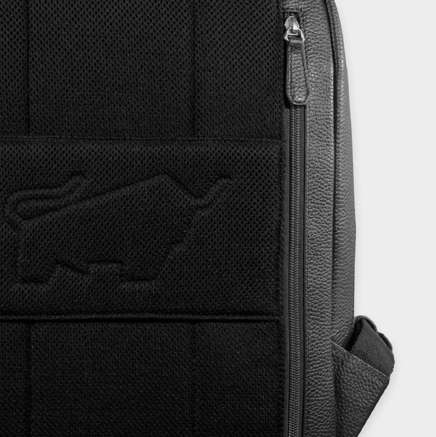 Braun Büffel Hanna Rucksack M 12083 schwarz