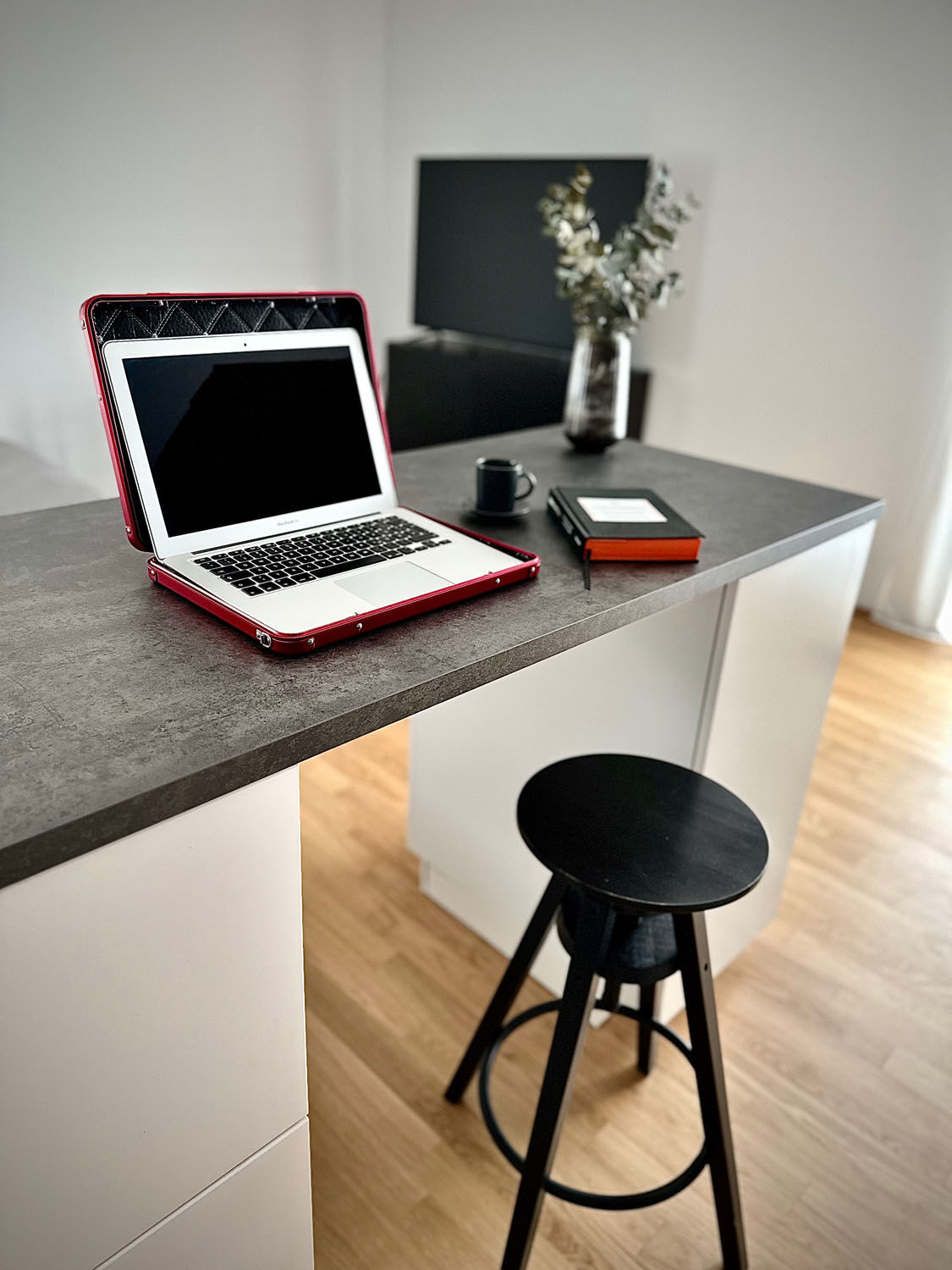 Aleon Laptop Sleeve Aluminium 14" Silber