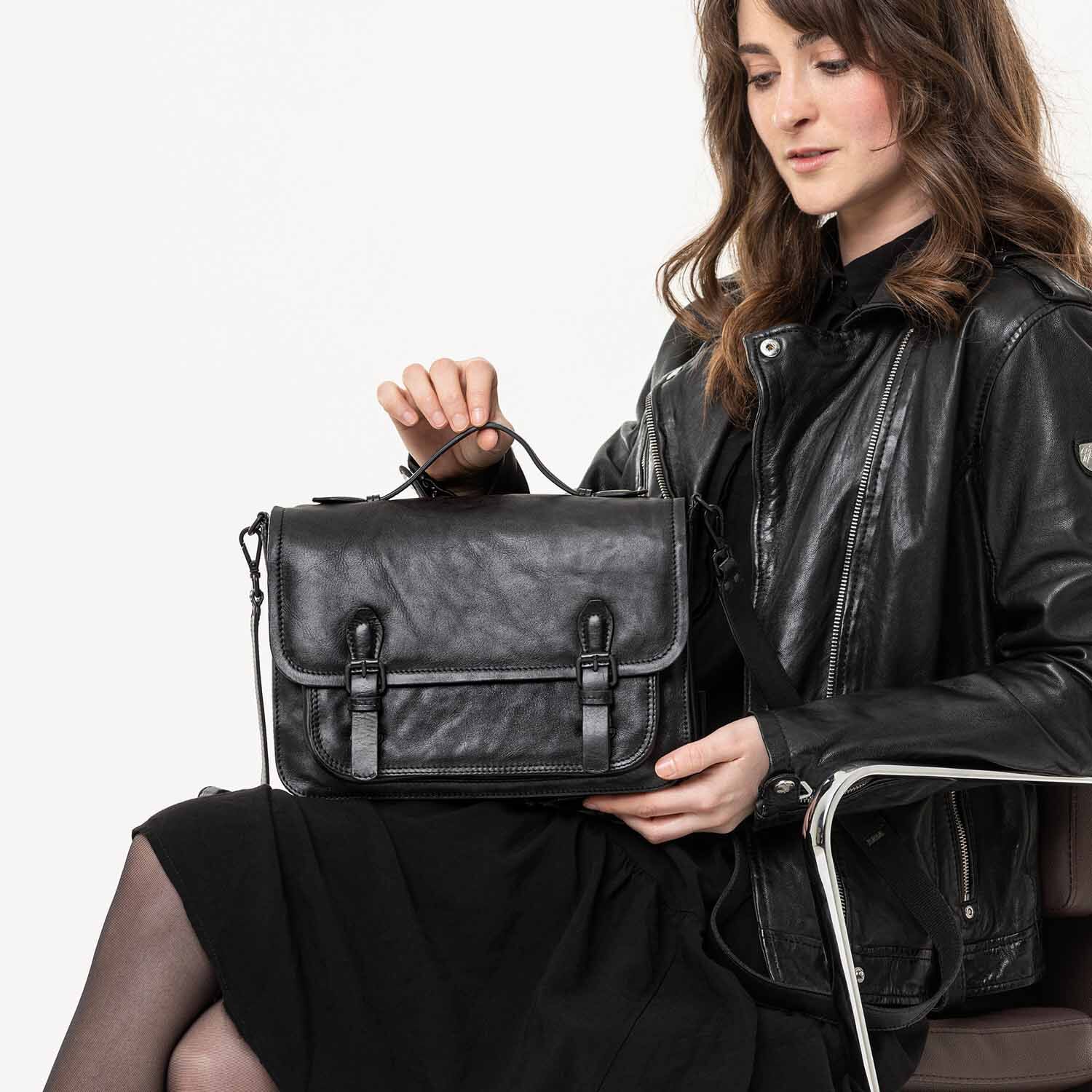 aunts & uncles Grandma's Luxury Club Mrs. Pistachio Pie Handtasche black smoke