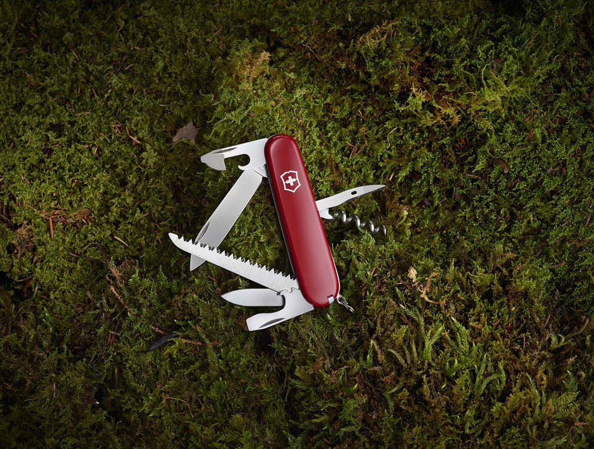 Victorinox Camper 91mm, 13 Funktionen, Mittleres Taschenmesser rot