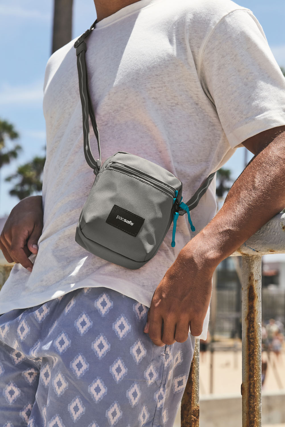 pacsafe GO Anti-Theft Micro Crossbody Jet Black