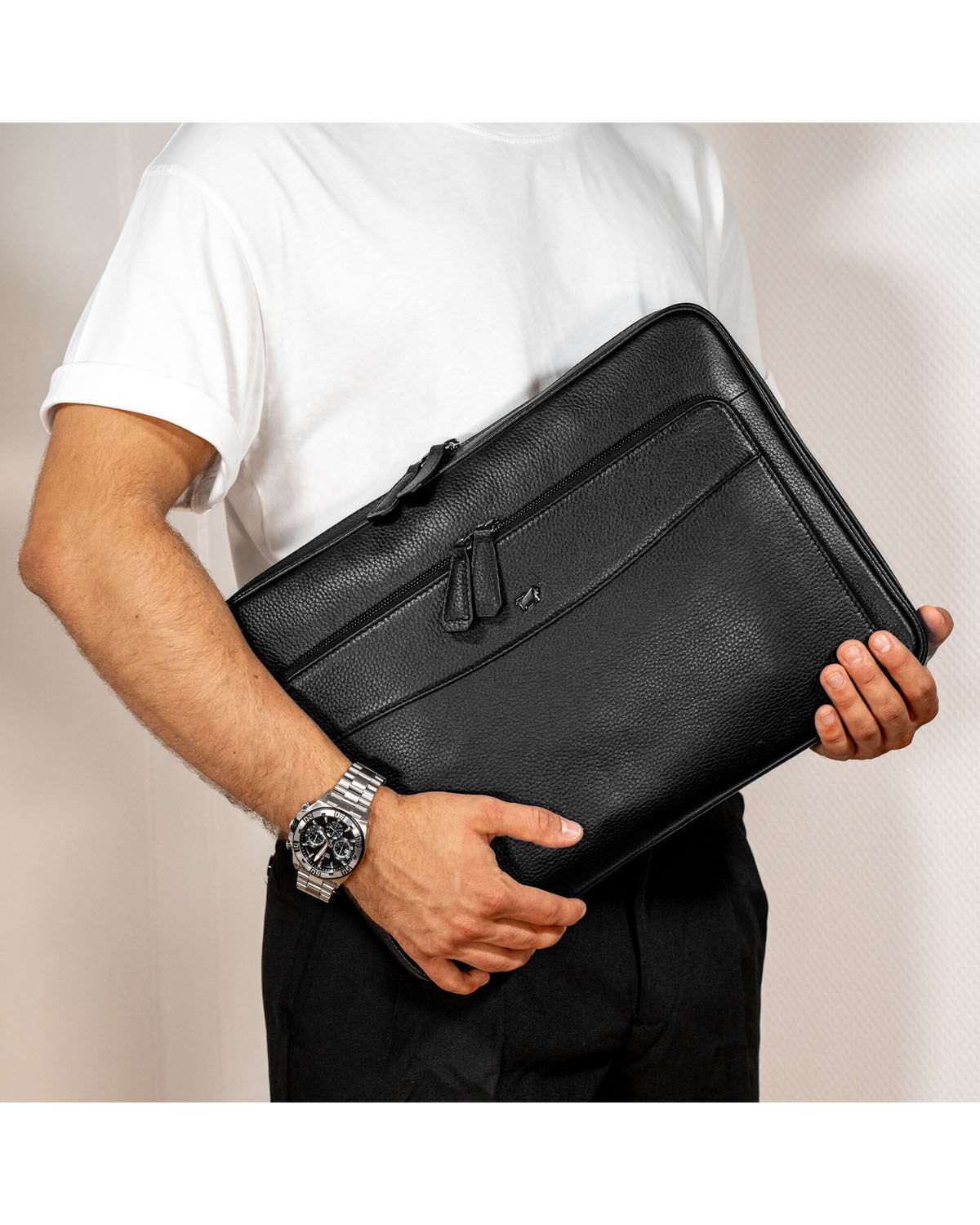 Braun Büffel Theo Meeting Mappe schwarz