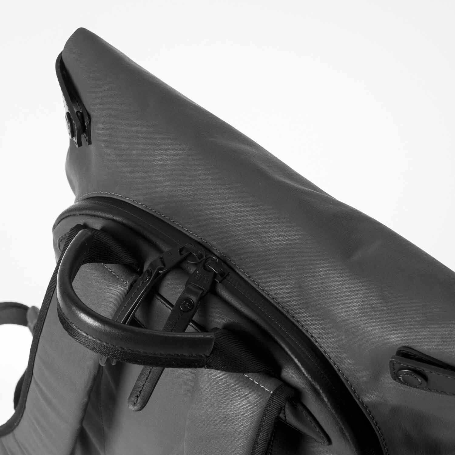 aunts & uncles Japan Wakayama Rolltop Rucksack mit 13" Notebookfach volcanic ash