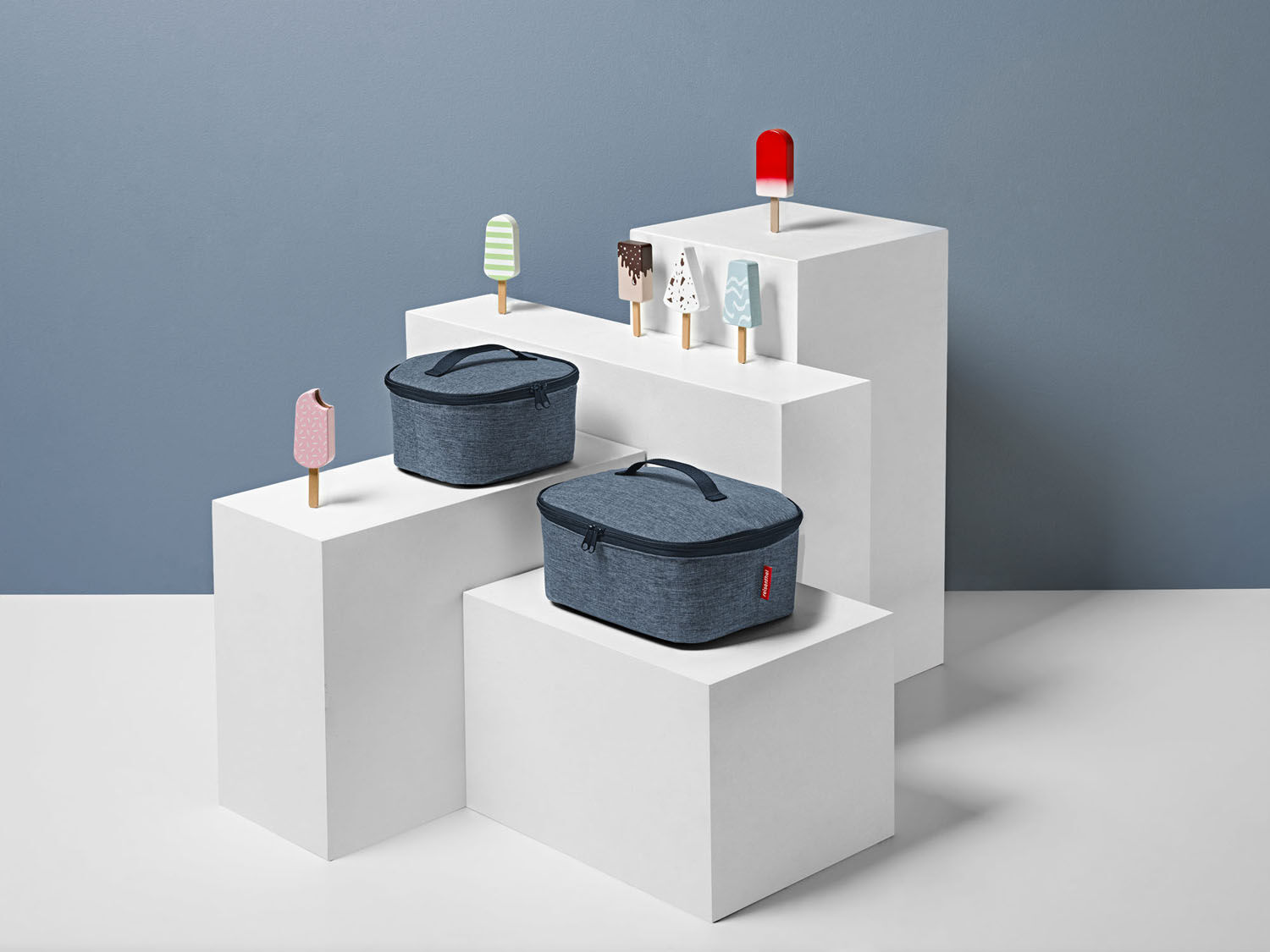 Reisenthel Thermo coolerbag M pocket twist blue Reisenthel Thermo coolerbag M pocket twist blue