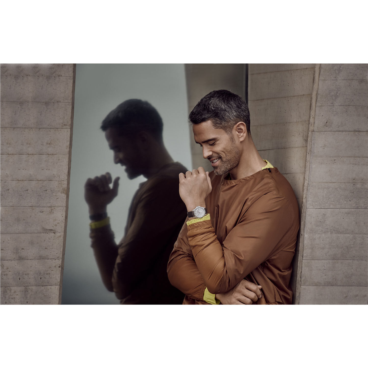 Victorinox Alliance 40mm Herrenuhr silver dial, brown leather strap Victorinox Alliance 40mm Herrenuhr silver dial, brown leather strap