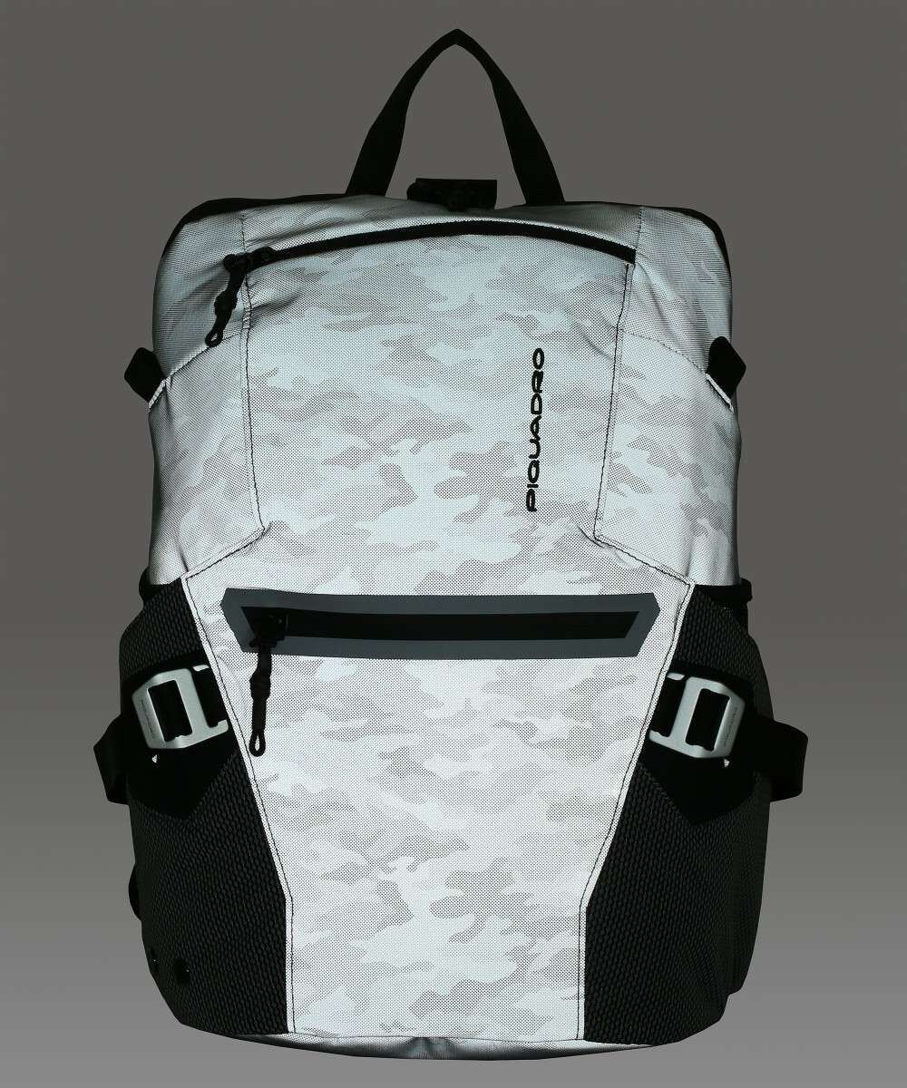 Piquadro PQ-Modular Laptoprucksack 15" aus rezykliertem antiviralen Stoff und RFID Blocker Camo Grigio