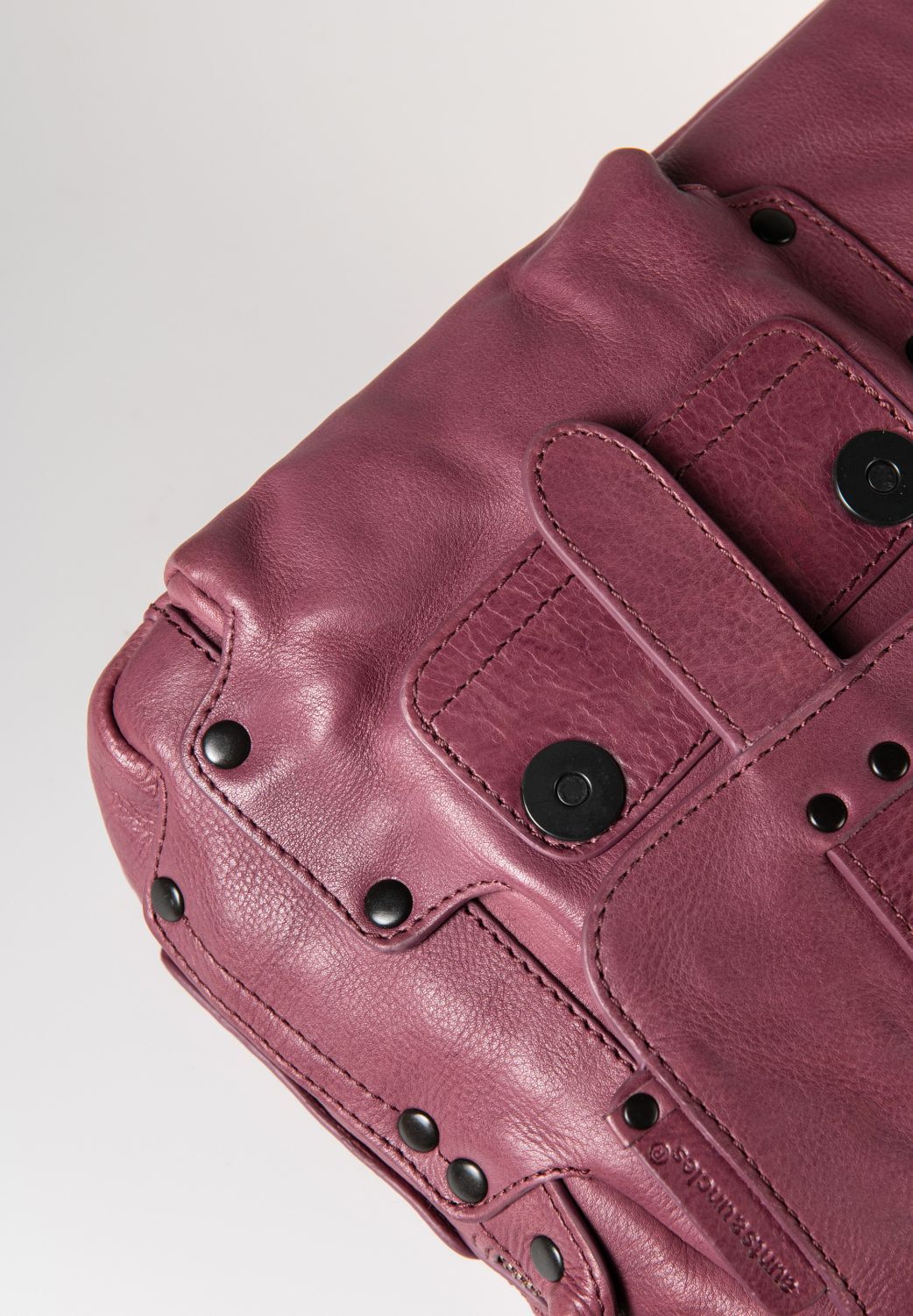 aunts & uncles Grandma's Luxury Club Miss Applepie  Umhängetasche tulipwood