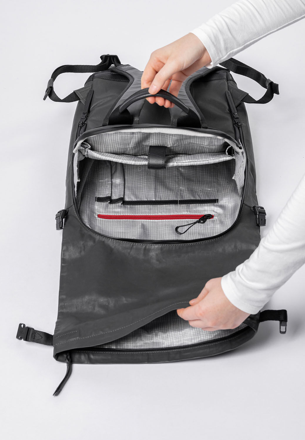 aunts & uncles Japan Fukui Rolltop Rucksack mit 15" Notebookfach volcanic ash