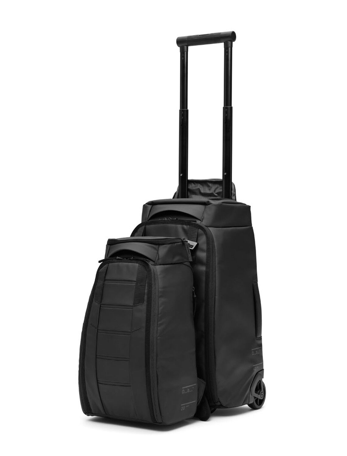 D_b_ Hugger Roller Bag Carry-on 40L Black Out D_b_ Hugger Roller Bag Carry-on 40L Black Out