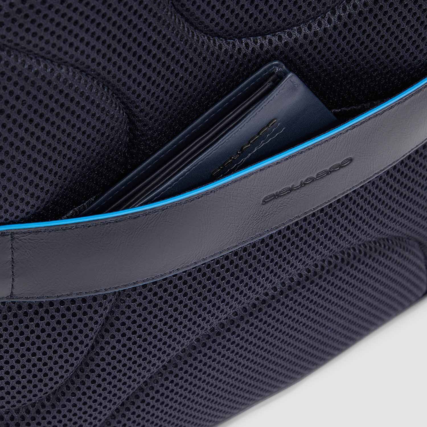 Piquadro Blue Square Revamp Laptop-Rucksack 14" mit iPad®-Fach Nachtblau