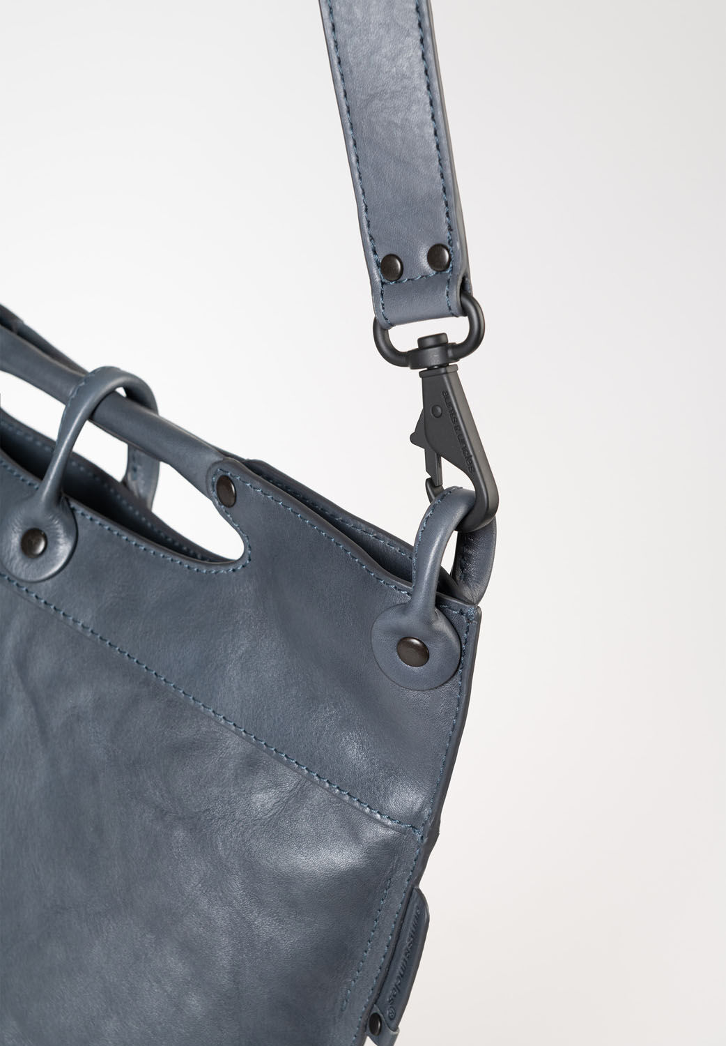 aunts & uncles Grandma's Luxury Club Mrs. Pancake Umhängetasche wind aunts & uncles Grandma's Luxury Club Mrs. Pancake Umhängetasche wind