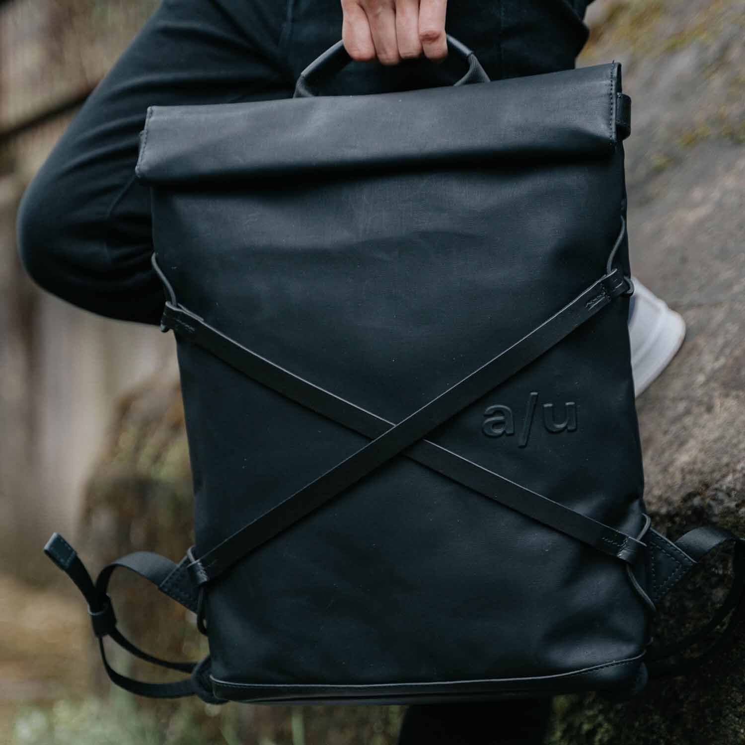 aunts & uncles Japan Yokohama Rolltop Rucksack mit 13" Notebookfach black