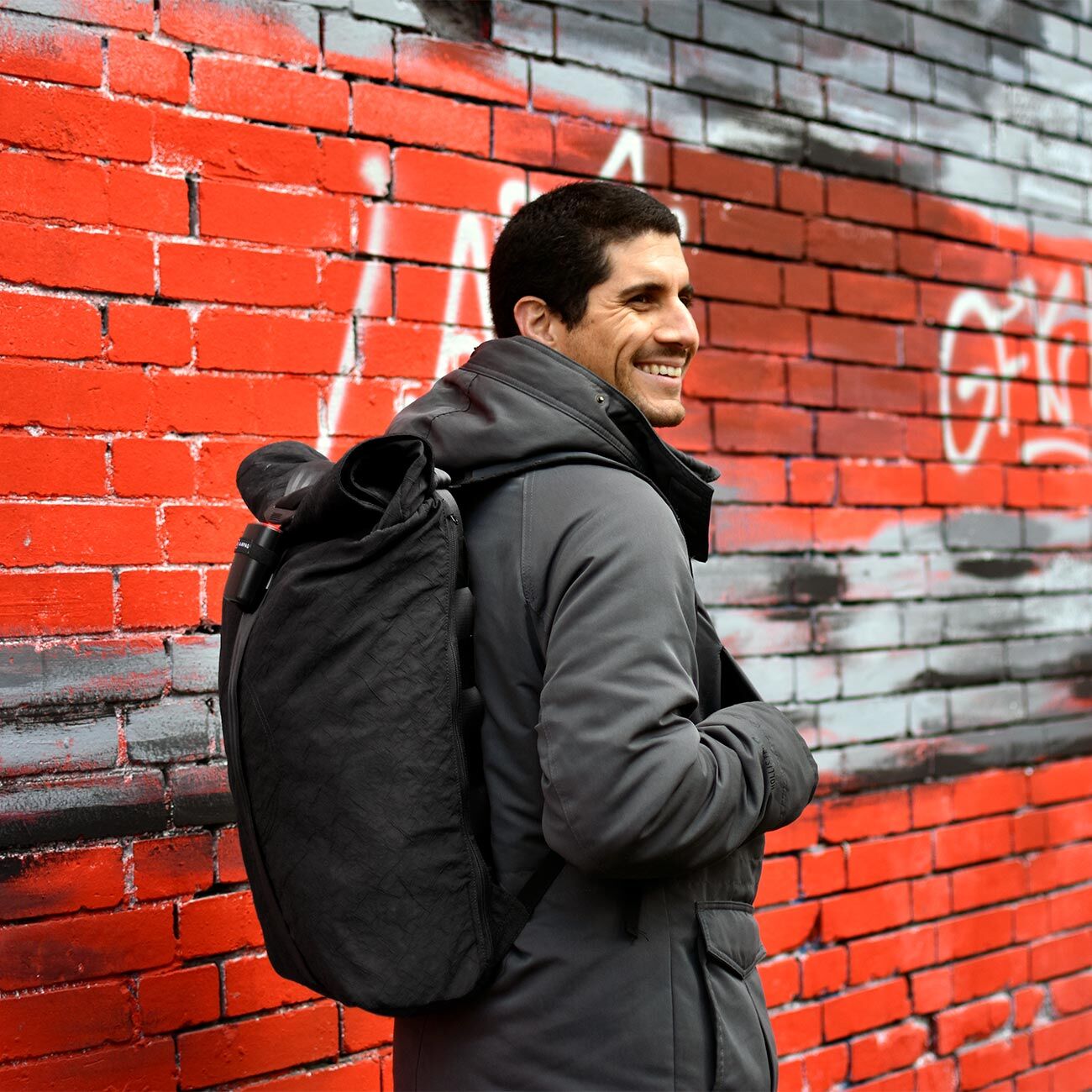 Airpaq BIQ Rolltop-Rucksack XL mit Laptopfach Schwarz Airpaq BIQ Rolltop-Rucksack XL mit Laptopfach Schwarz