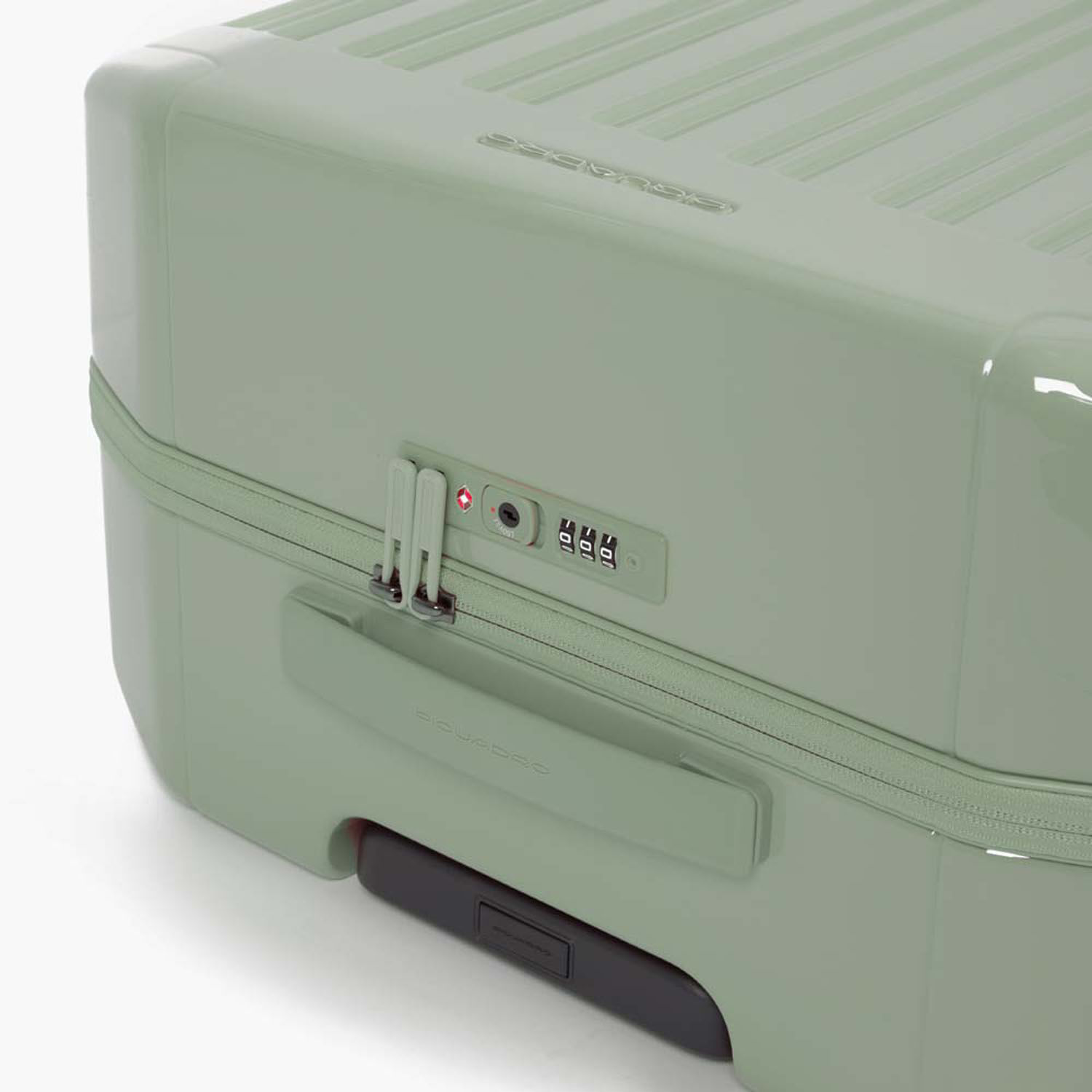 Piquadro PQ-Light Mittelgroßer Hartschalentrolley 4-Rollen Grün Piquadro PQ-Light Mittelgroßer Hartschalentrolley 4-Rollen Grün