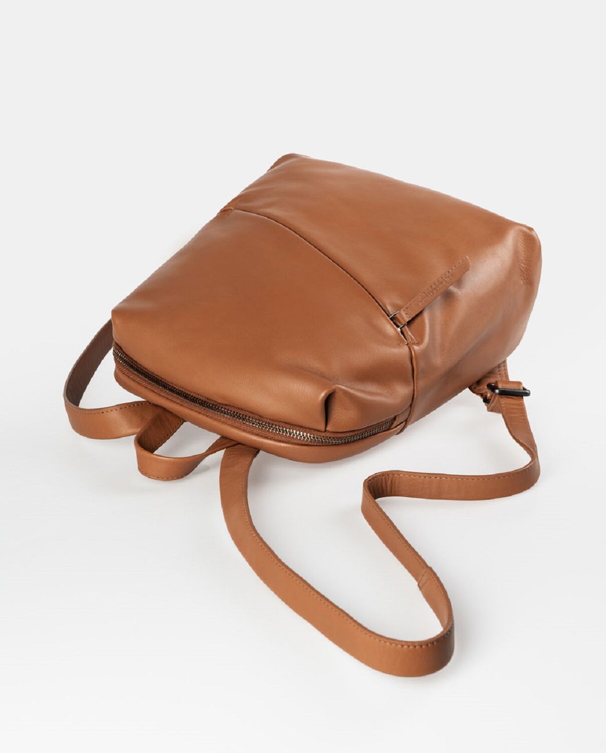 aunts & uncles Jamie's Orchard Crabapple Rucksack cognac