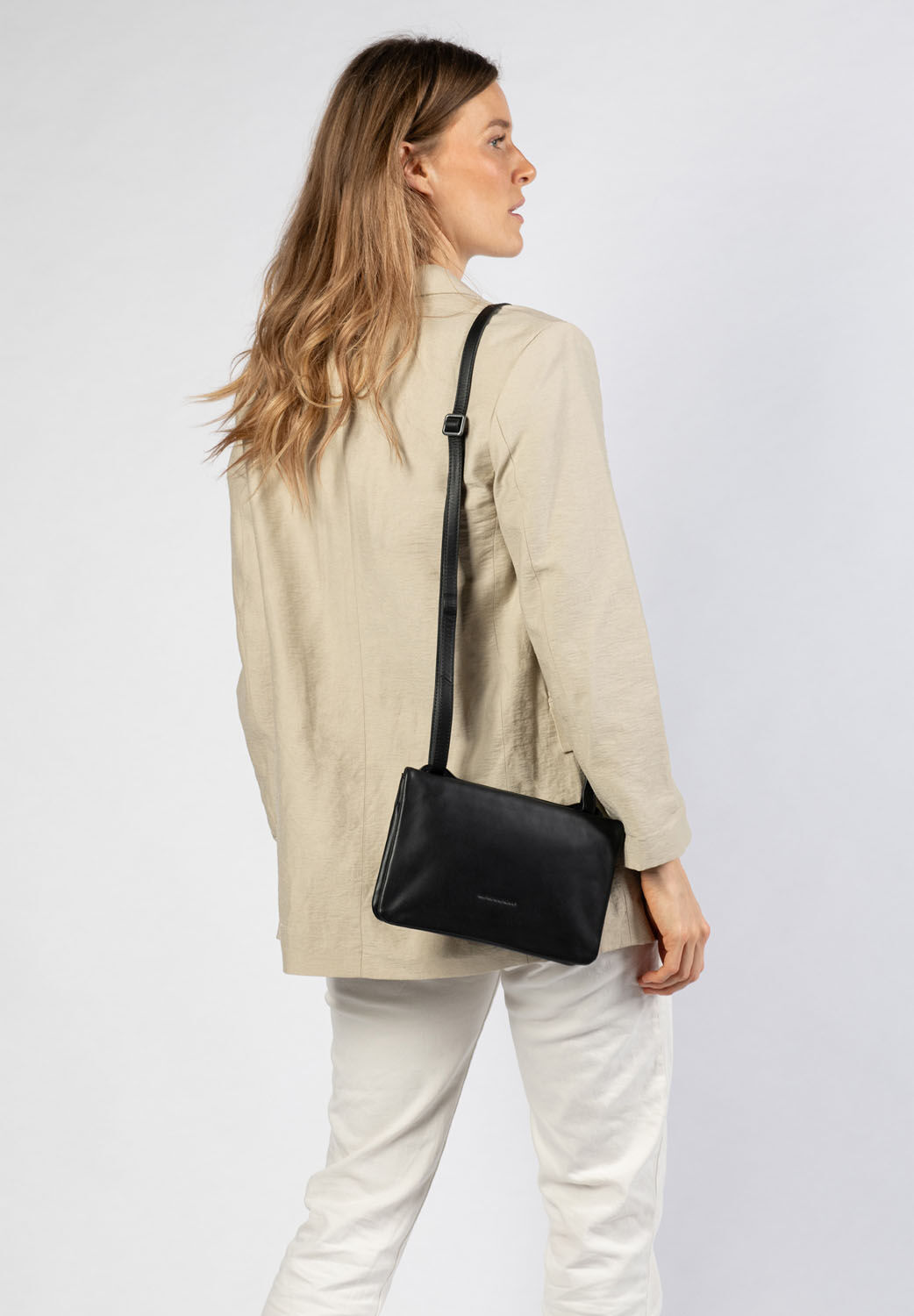 aunts & uncles Jamie's Orchard Nashi Handtasche jet black