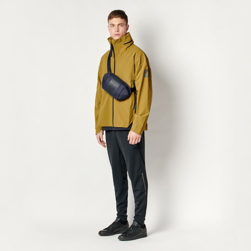 Piquadro Brief 2 Gürteltasche aus rezykliertem Stoff Blau Piquadro Brief 2 Gürteltasche aus rezykliertem Stoff Blau