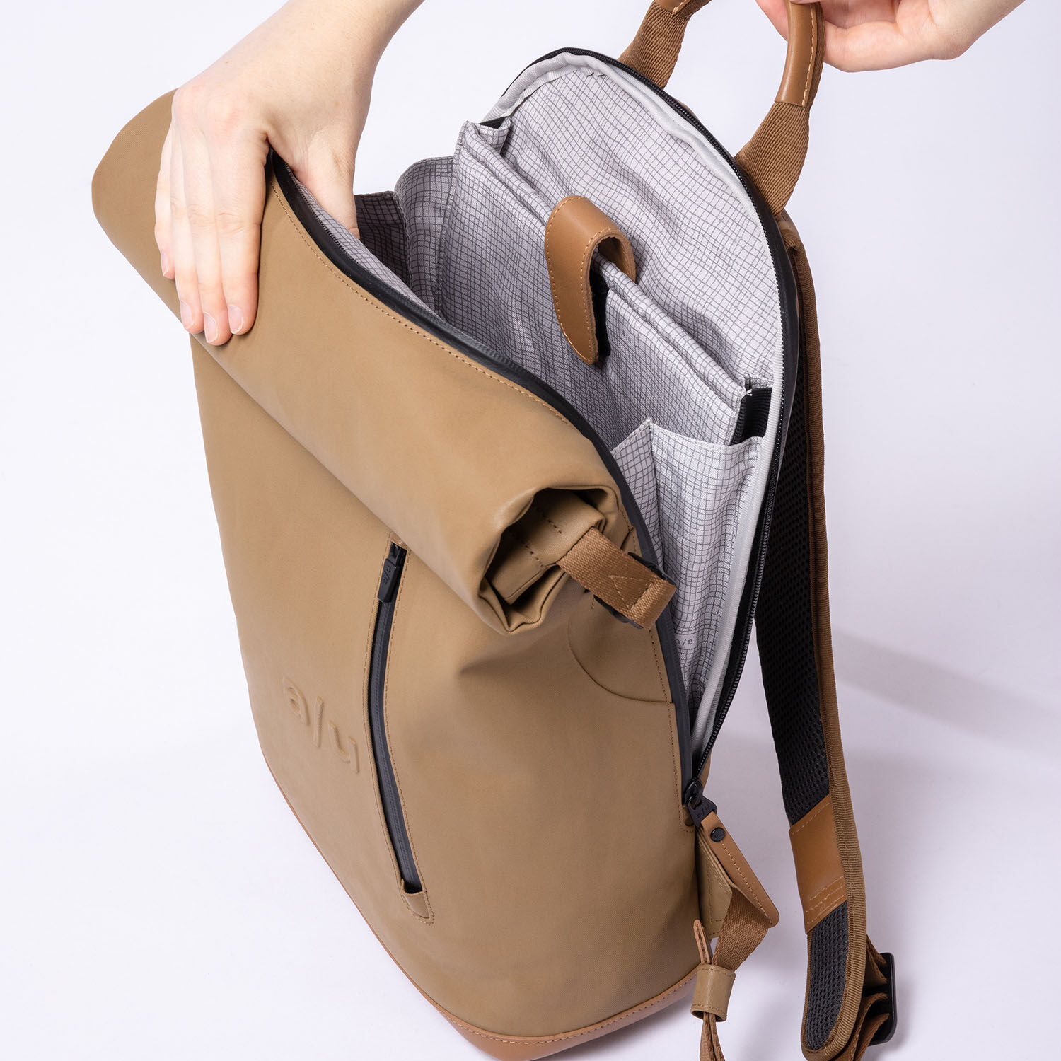 aunts & uncles Japan Tokio Rolltop Rucksack mit 13" Notebookfach cosmic void aunts & uncles Japan Tokio Rolltop Rucksack mit 13" Notebookfach cosmic void