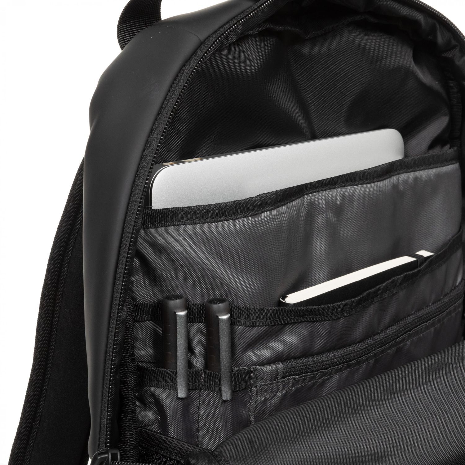 Eastpak Tecum TOTE CNNCT F Matte Black Eastpak Tecum TOTE CNNCT F Matte Black
