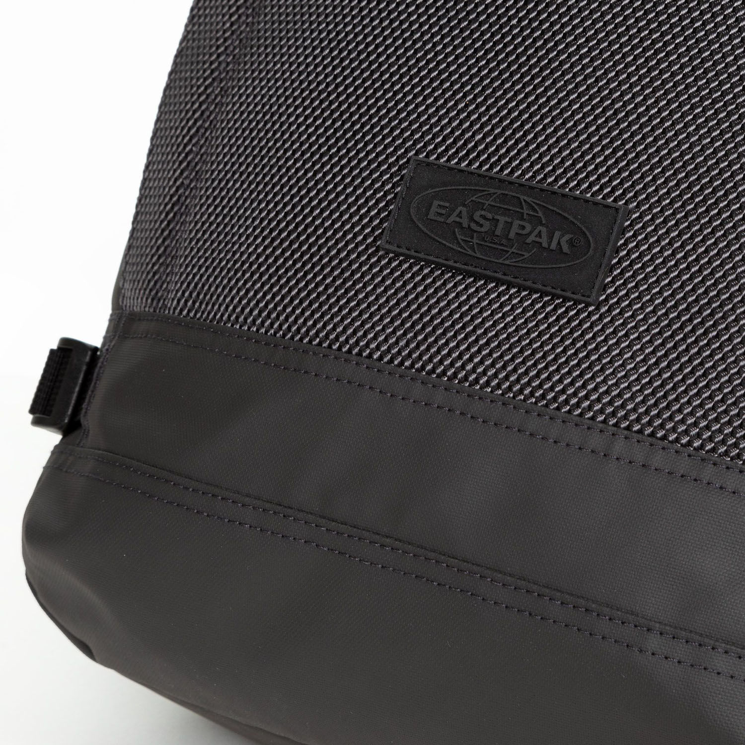 Eastpak Tecum Rucksack M mit 15" Laptopfach CNNCT Accent Grey