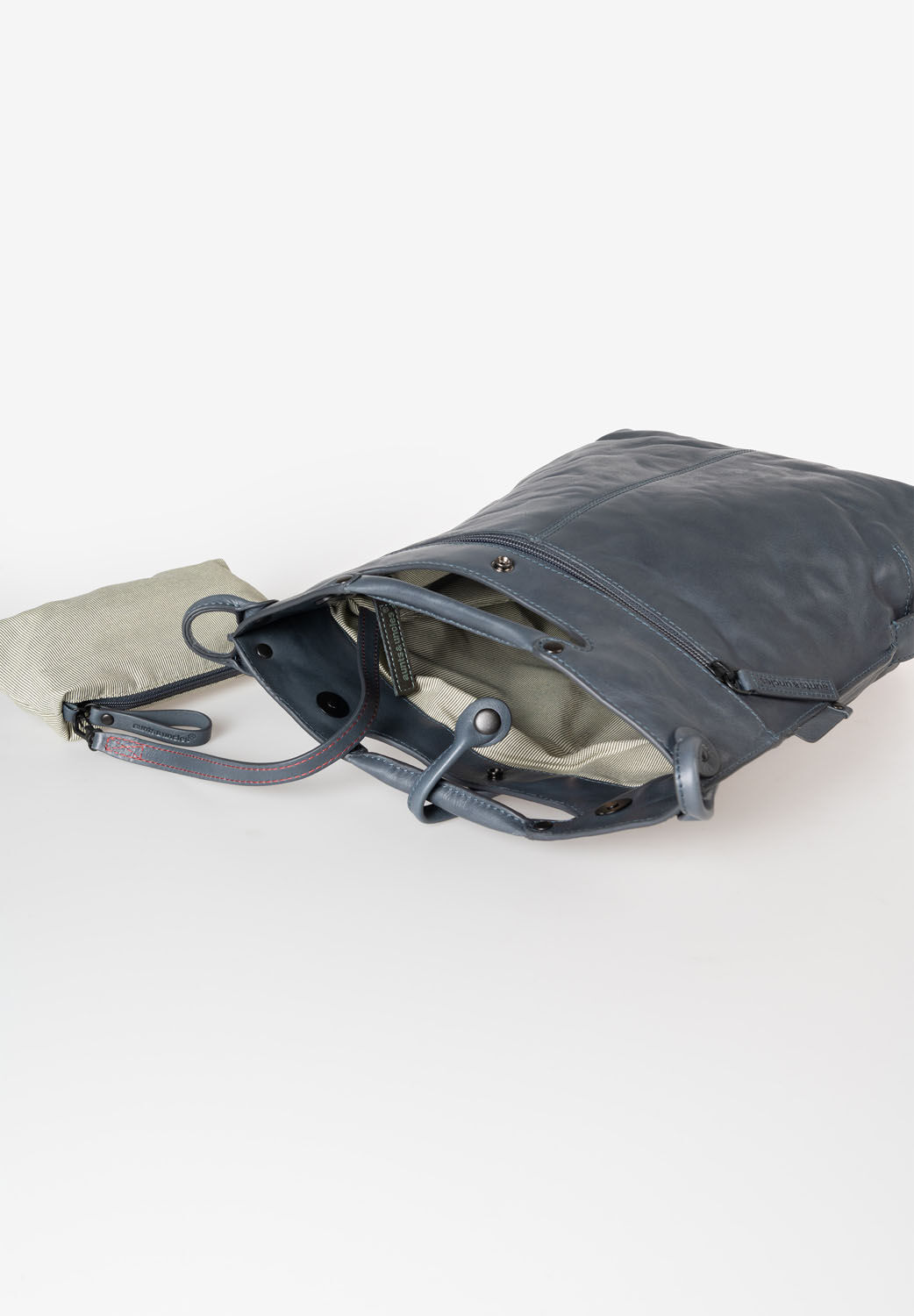 aunts & uncles Grandma's Luxury Club Mrs. Pancake Umhängetasche wind aunts & uncles Grandma's Luxury Club Mrs. Pancake Umhängetasche wind