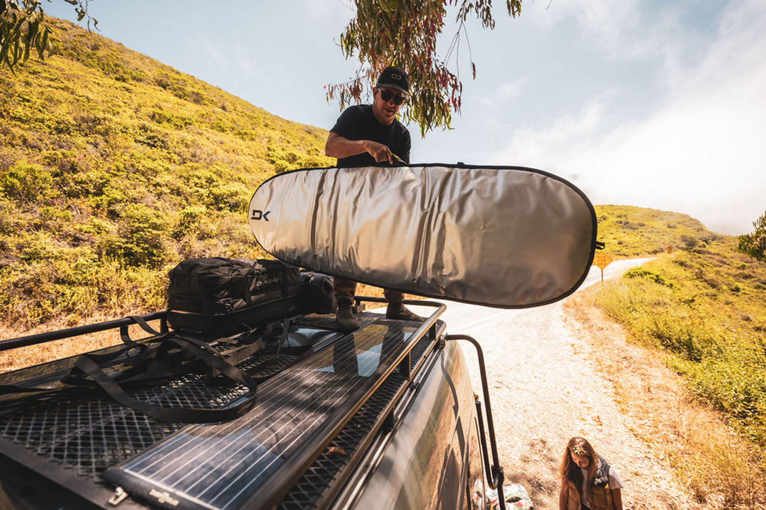 Dakine Mission Surfboard Bag - Noserider Carbon 7'6" Dakine Mission Surfboard Bag - Noserider Carbon 7'6"