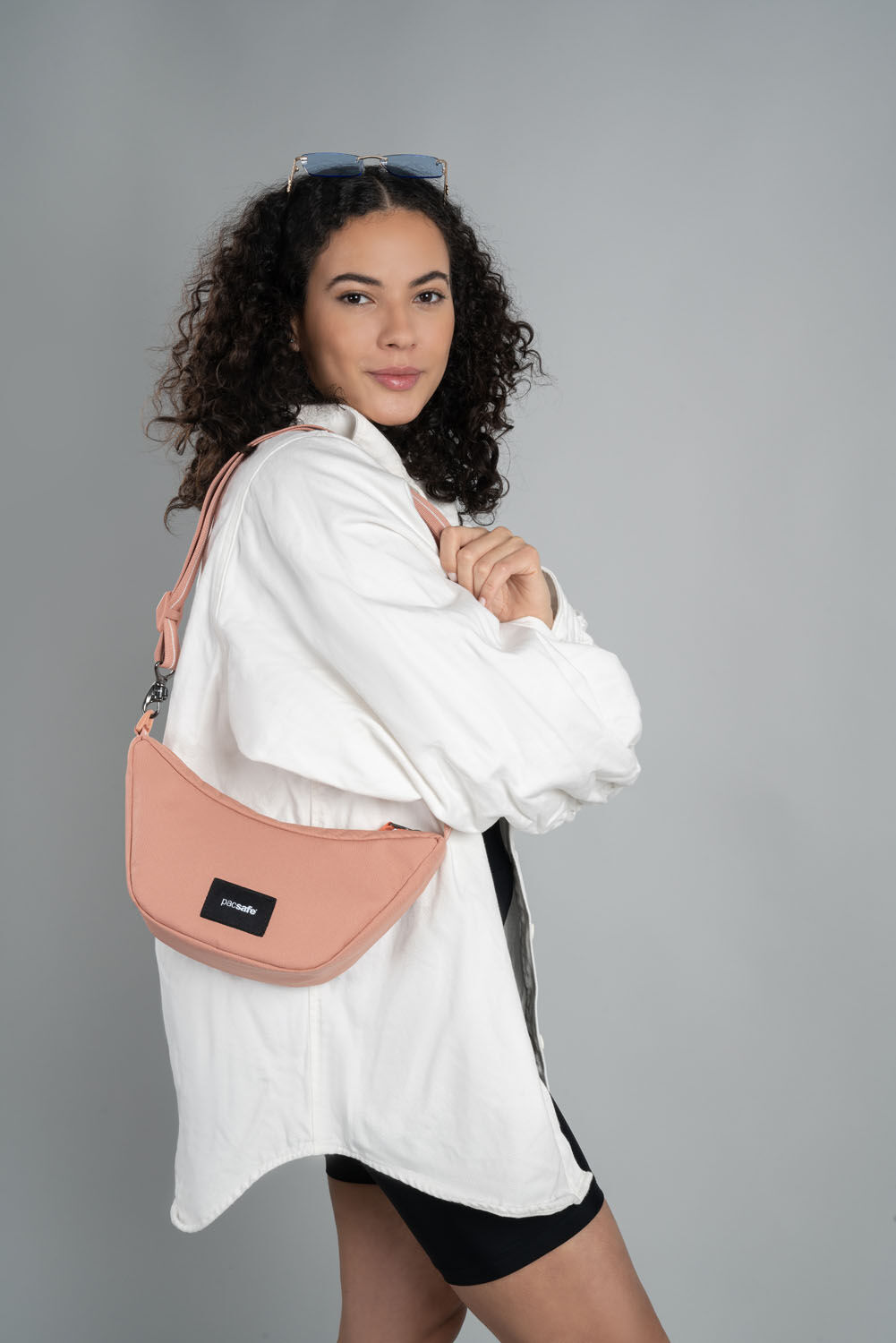 pacsafe GO Anti Theft Lunar Crossbody Rose pacsafe GO Anti Theft Lunar Crossbody Rose