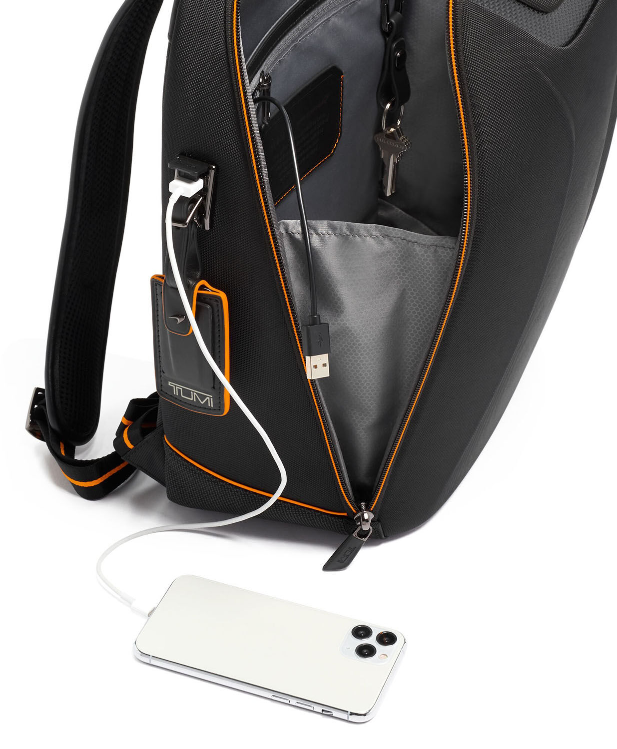 Tumi McLaren Halo Rucksack für 14" Laptops + GRATIS HOTELGUTSCHEIN Black
