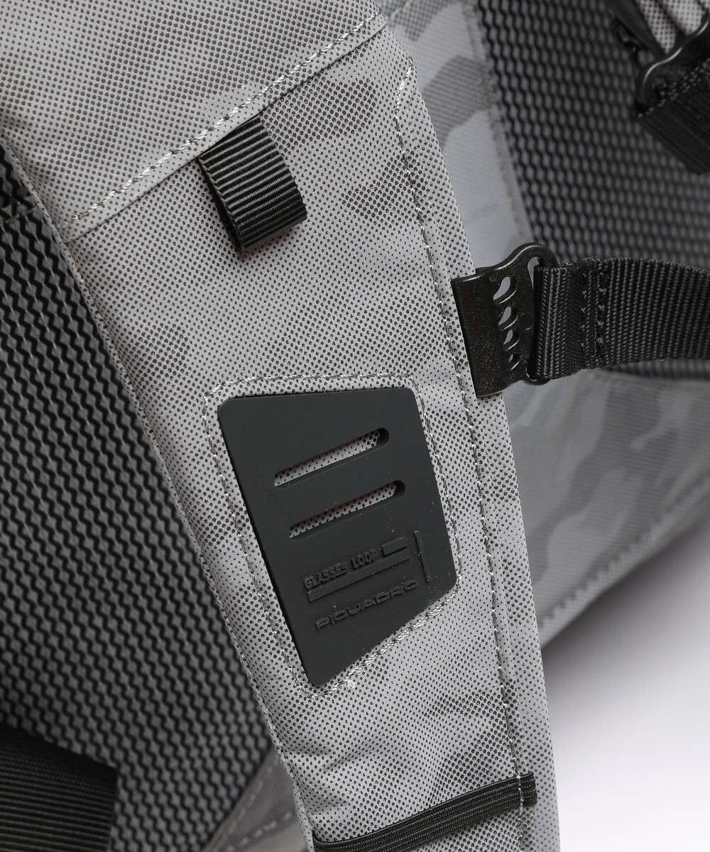 Piquadro PQ-Modular Laptoprucksack 15" aus rezykliertem antiviralen Stoff und RFID Blocker Camo Grigio