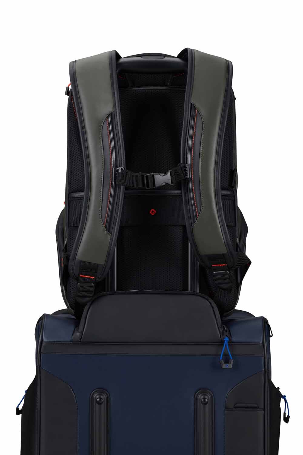 Samsonite Ecodiver Urban Laptop Rucksack M USB 15.6" + GRATIS HOTELGUTSCHEIN Climbing Ivy Samsonite Ecodiver Urban Laptop Rucksack M USB 15.6" + GRATIS HOTELGUTSCHEIN Climbing Ivy