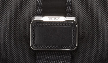 Tumi Alpha Bravo Junior Umhängetasche Black
